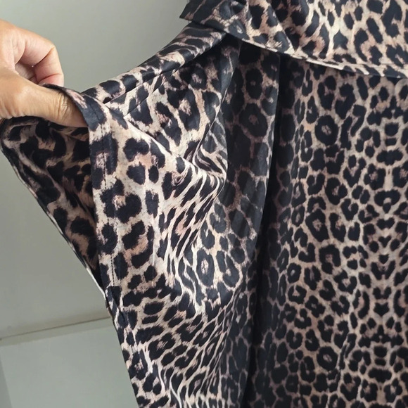 UOOZEE-Animal Print Unique Poncho Style Dress - Picture 2 of 9